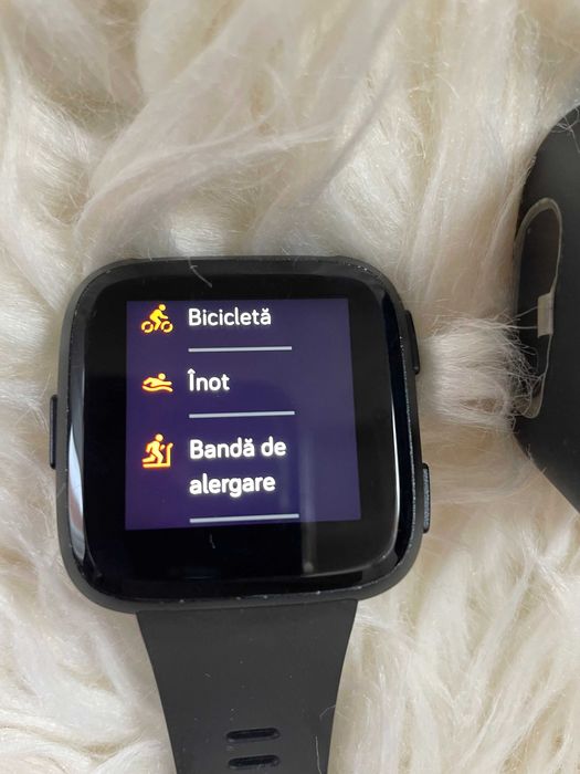 Ceas smartwatch Fitbit Versa ( FB505 )Negru