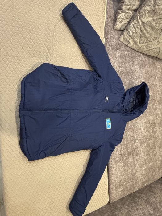 Продам куртку в отличном состояни одевал пару раз