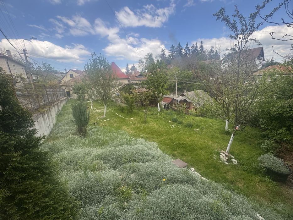 Oportunitate Casa mare 250mp cu teren 800mp si piscina, 2 min de centru