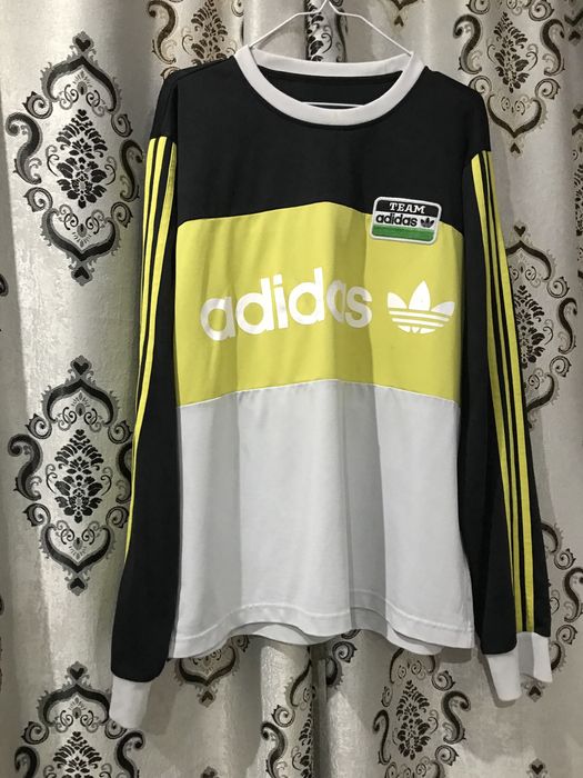 Hanorace casual Adidas diverse