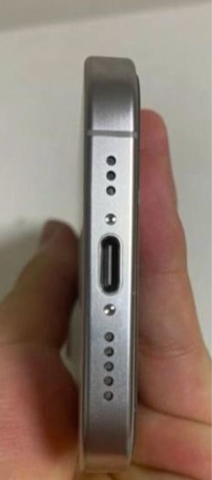 Iphone 15 pro natural