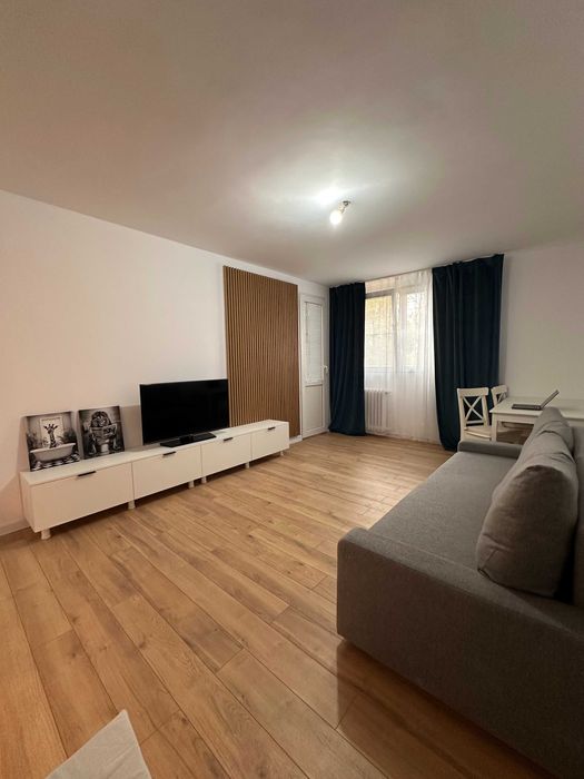 Inchiriez apartament 3 camere metrou Nicolae Grigorescu renovat!