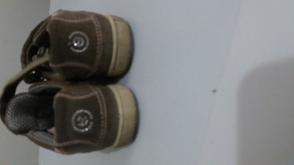 Pantofi din piele