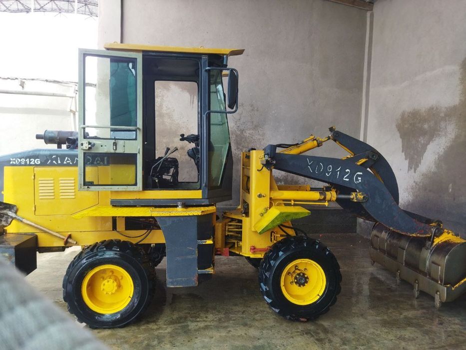 Frontom mini pogruzchik