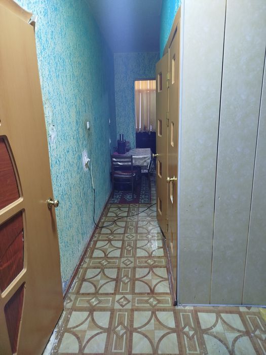 3 xonali kvartira tez va arzon narxda sotiladi.