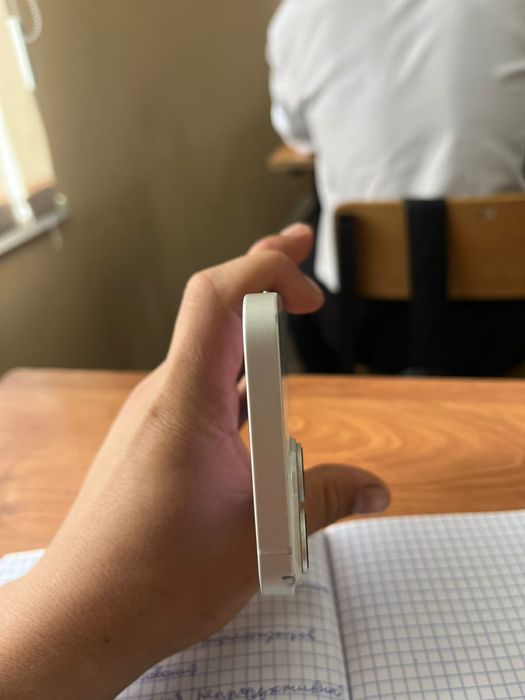 Айфон 14 в хорошем состоянии