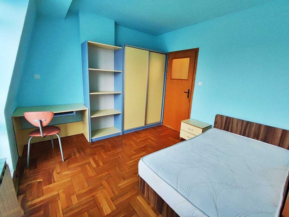 Дава се под наем Тристаен апартамент в София, Хладилника - 95 кв.м за 650 € - Снимка #4