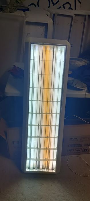 Луминисцентни лампи 3x36w