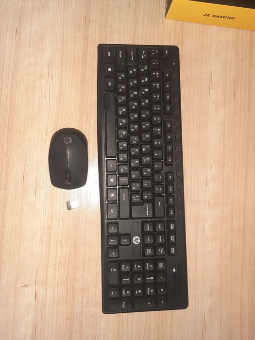 Klaviatura va mishka ( HP CS700 )