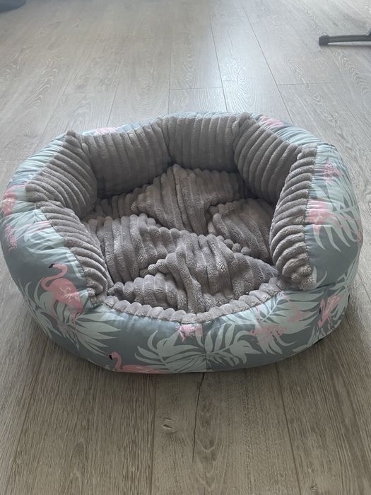 Продам лежанку для котов