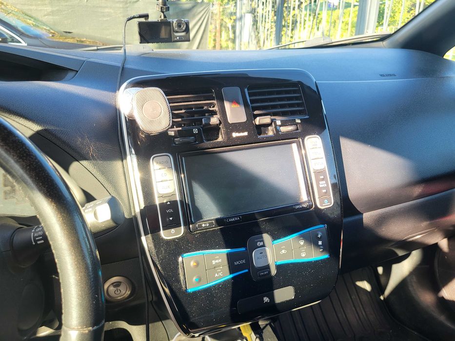 nissan leaf 30KW tekna 6000 tva deductibil