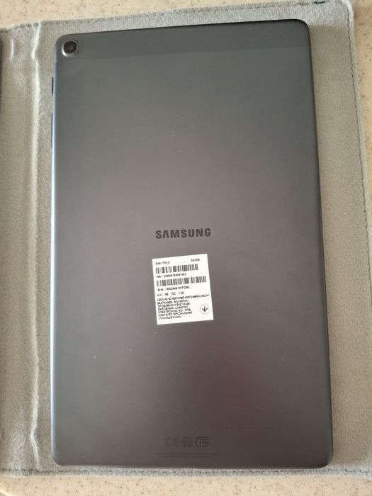 Планшет Samsung sm-t515
