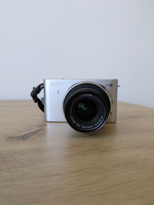 Nikon 1 J1 - УНИКАЛНИ СНИМКИ Дигитален Фотоапарат КАТО НОВ