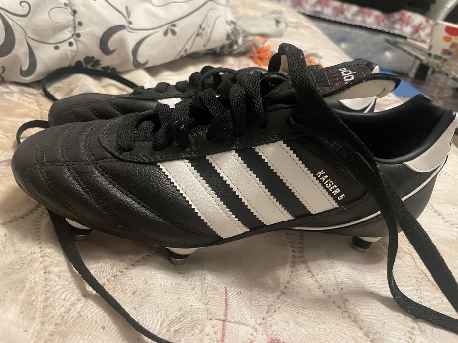 Метални бутонки adidas/адидас kaser/кайсер 5 НЕ ИЗПОЛЗВАНИ С ТЕСТ EU40