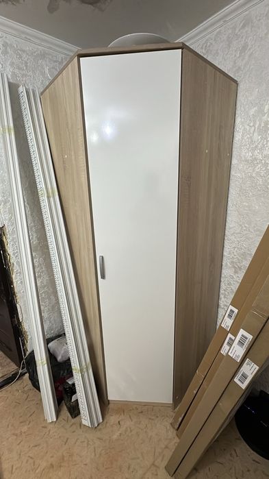 Срочно продаюся шкафы