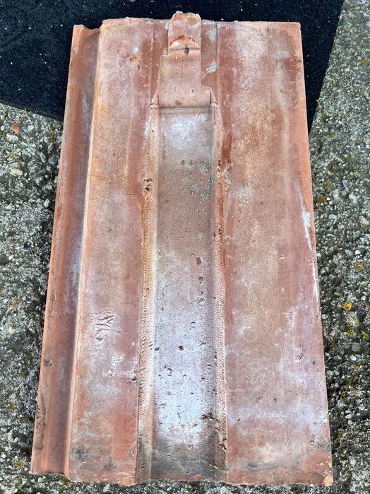 Țiglă ceramică folosită , stare bună