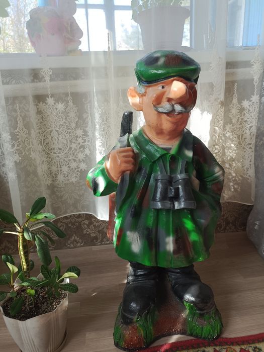 Продаю статуэтку