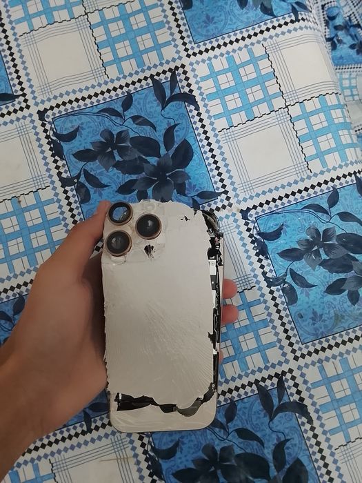 Iphone 16 pro zapchast