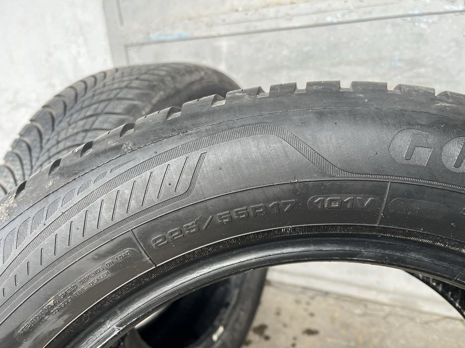 2 бр. всесезонни гуми 225/55/17 GoodYear DOT 2721 7 mm