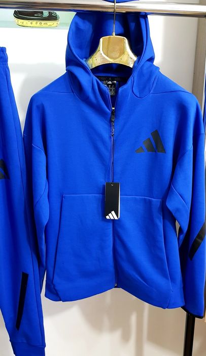 Trening bumbac Adidas Pertformance colectia 2025