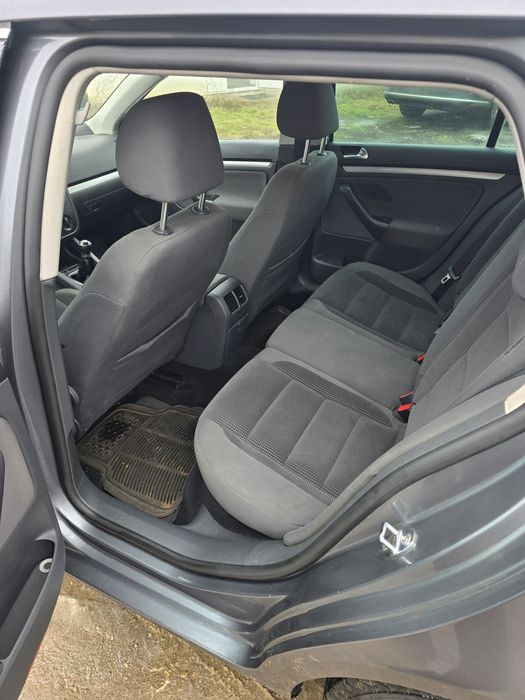 Golf V Înmatriculat.