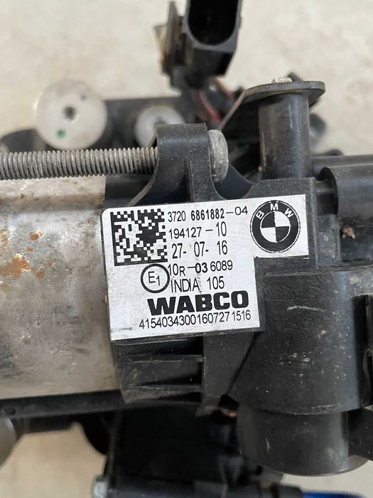 Compresor perne aer Bmw seria 7 G11 - G12 cod 6861882