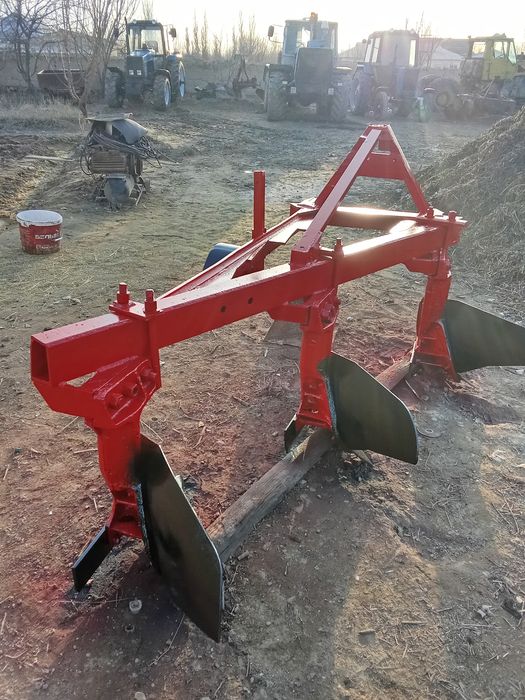 Плуг 3.35 на Беларус