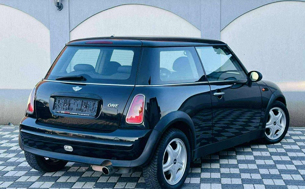 Vând mini sau schimb cu ceva mai mare