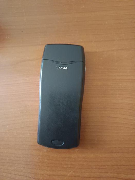 Vând Nokia 8210 Impecabil