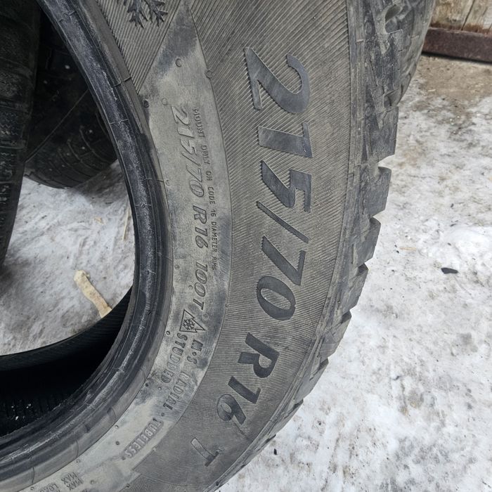 Продам шины 215,70,16