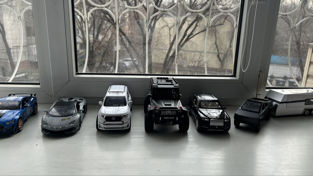 Продам металлические коллекционные машины