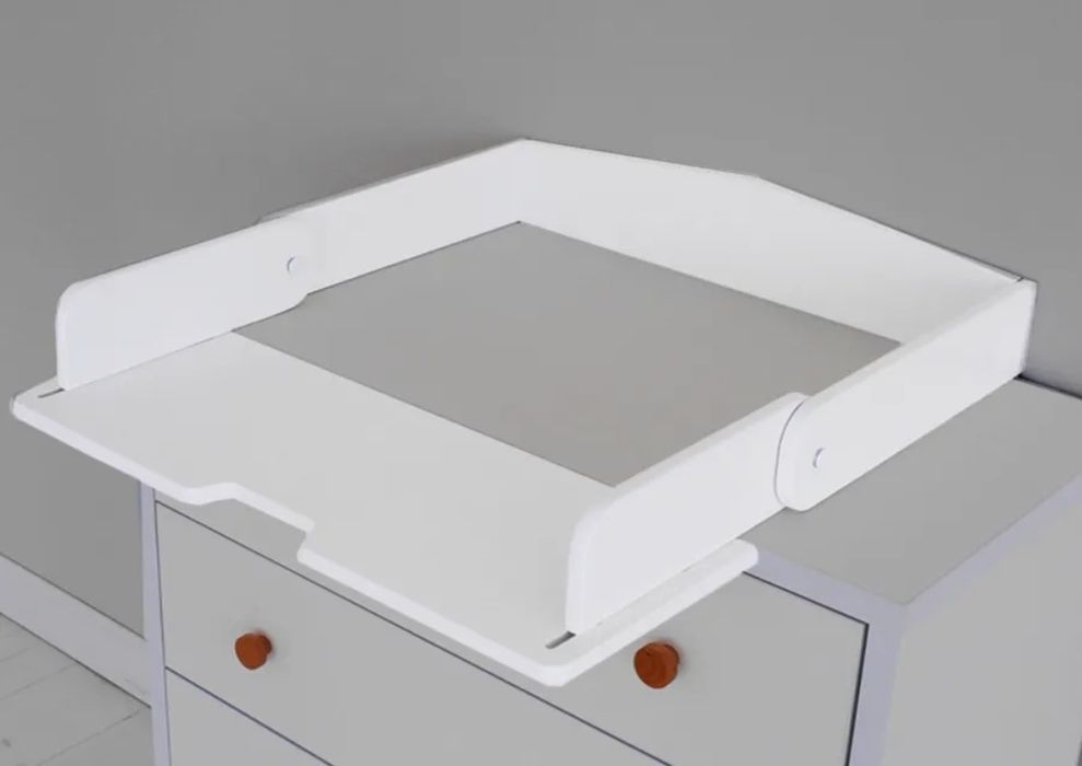 Столик пеленальный на комод