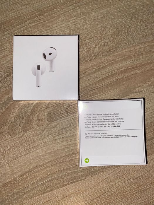 vand casti apple airpods 4