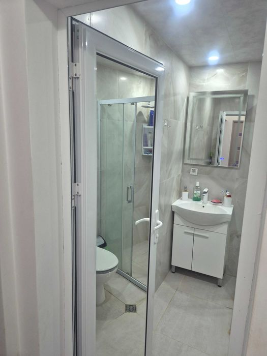 Продава се Тристаен апартамент в Шумен, Боян Българанов 1 - 80 кв.м за 1141 €/кв.м - Снимка #16