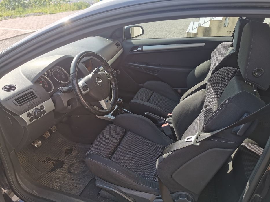 Opel Astra h gtc 1.8,rca  si itp expirate