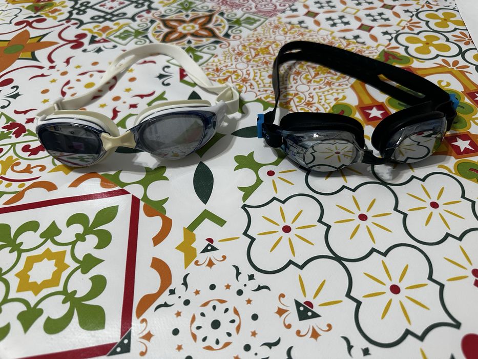 Продам очки для плавания