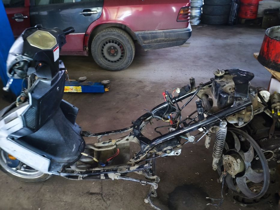 Скутер racer stells