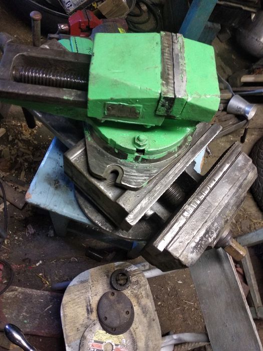 Тисы-тиски-тисочки