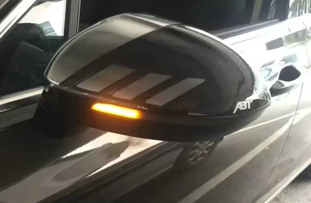 Динамични бягащи мигачи за огледалата за VW Golf Голф черни жълти