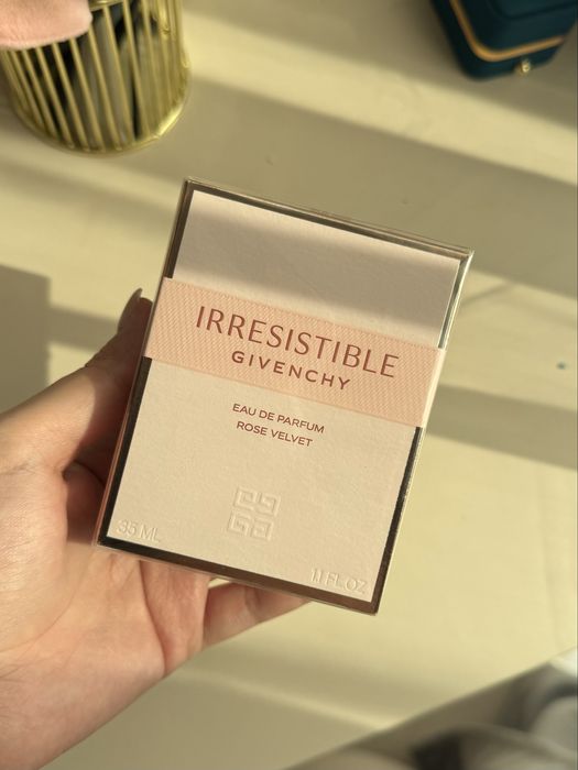 Парфюм Givenchy Rose Velvet