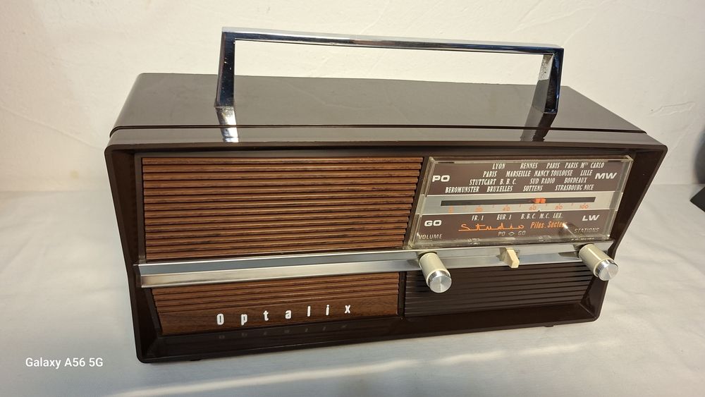 Aparat de radio vechi Optalix Studio