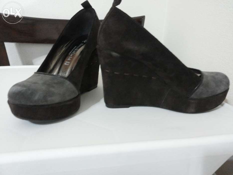 Vand pantofi din piele intoarsa naturala