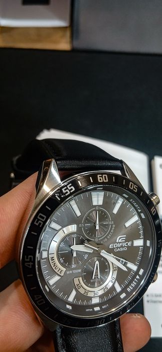Продавам Casio Edifice EFV 620D