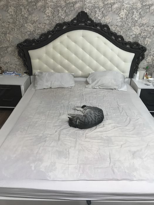 Продам спальную кровать