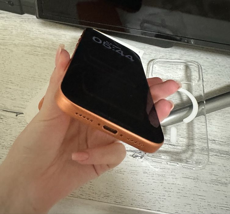 17 про 256 гб в идеальном состоянии