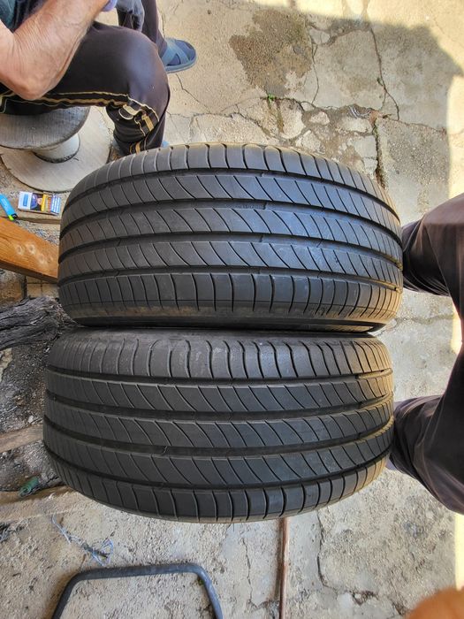 2бр 235/50/19 мишелин като Нови!!