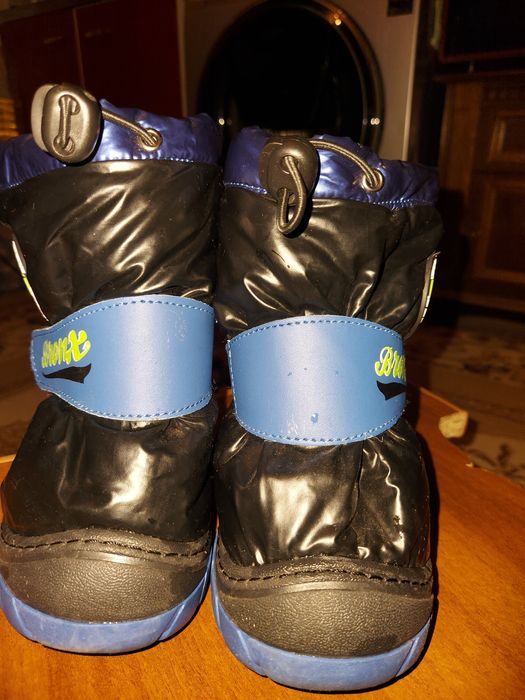 Продам детский обувь