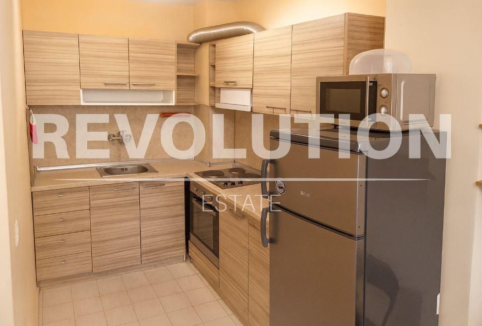 Дава се под наем Двустаен апартамент в Варна, Център - 57 кв.м за 350 € - Снимка #1