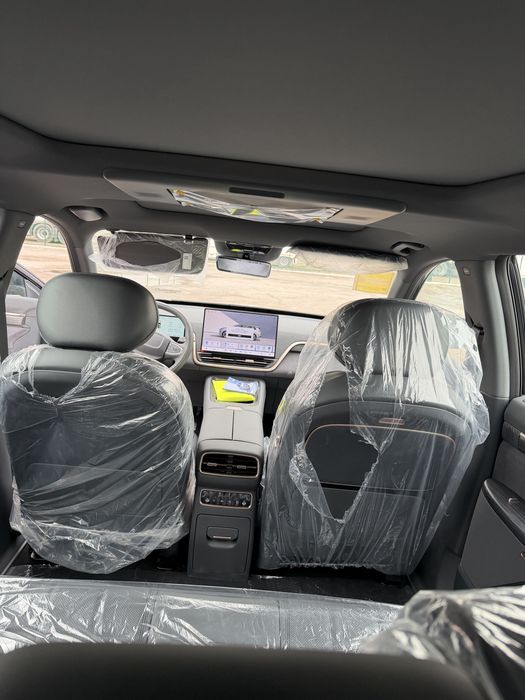 Dongfeng 008 Ultra 5 ўриндиқ