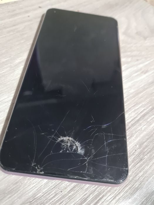 Xiaomi Mi 11 Lite 6/128 продам 19к